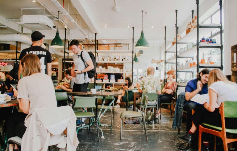 a busy cafe